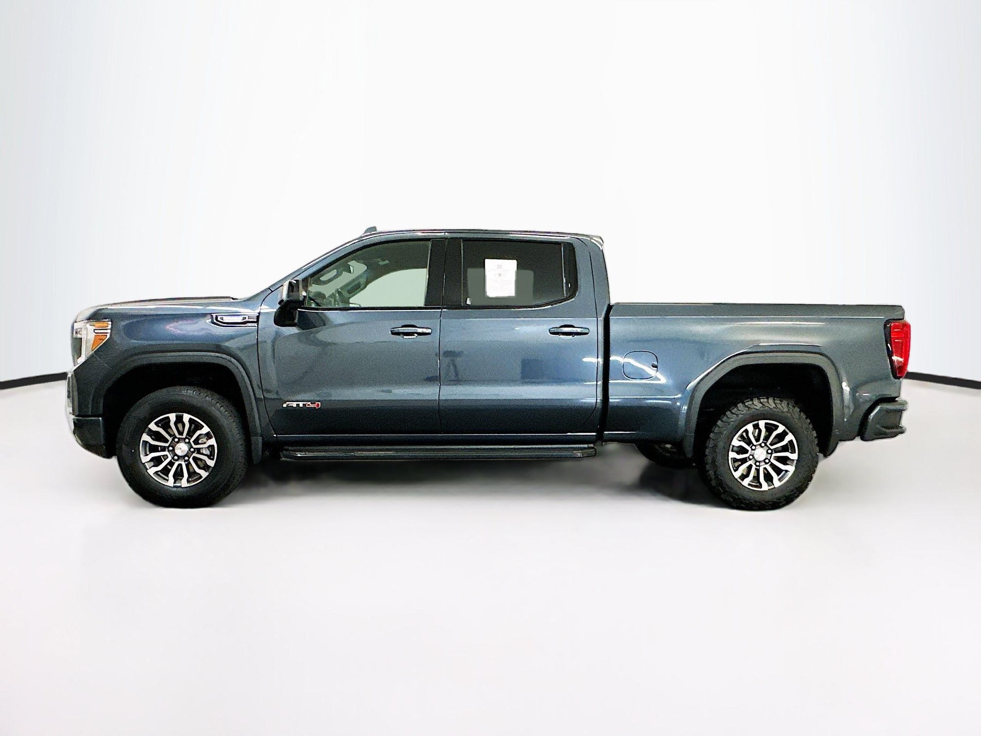 Used 2021 GMC Sierra 1500 AT4 AWD/4WD image 4