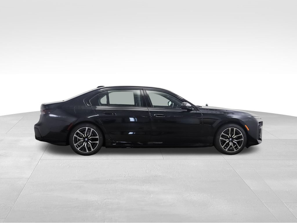 New 2026 BMW i7 xDrive60 w/ Premium Package AWD/4WD image 6