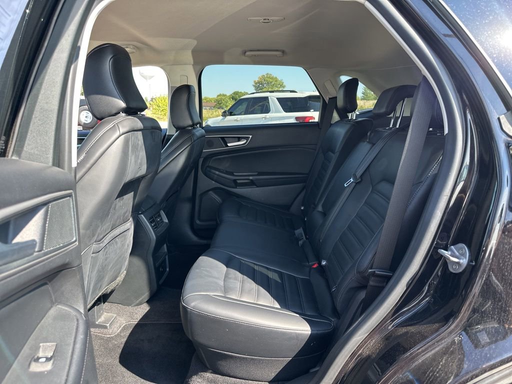Used 2024 Ford Edge SEL image 18