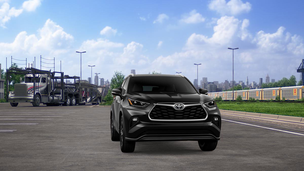New 2026 Toyota Highlander XLE image 18