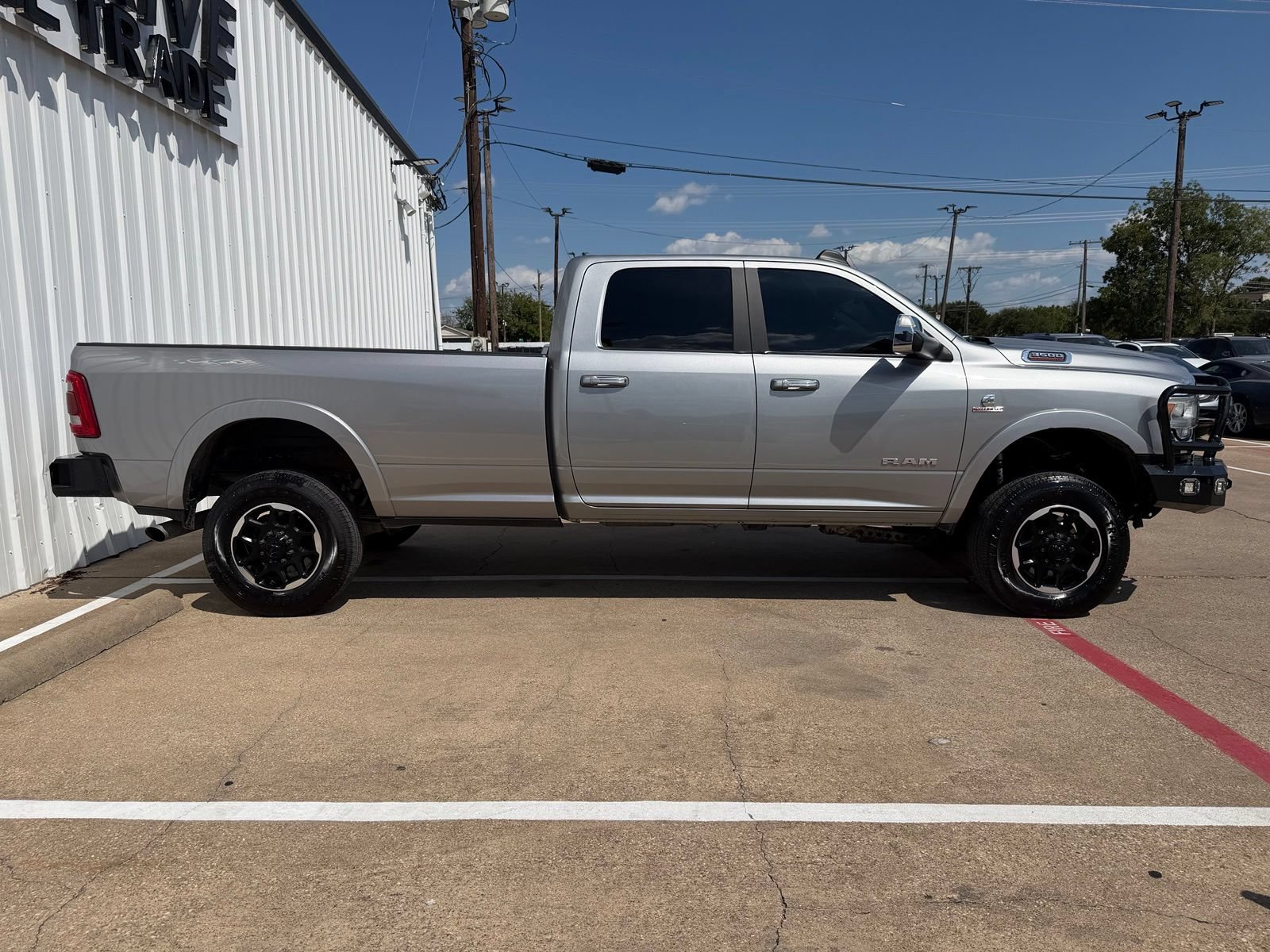 Used 2021 RAM 3500 Laramie AWD/4WD image 8