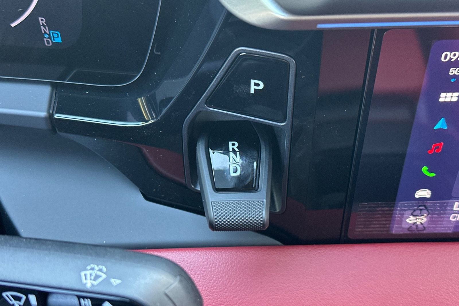 New 2025 Porsche Macan 4S Electric image 23