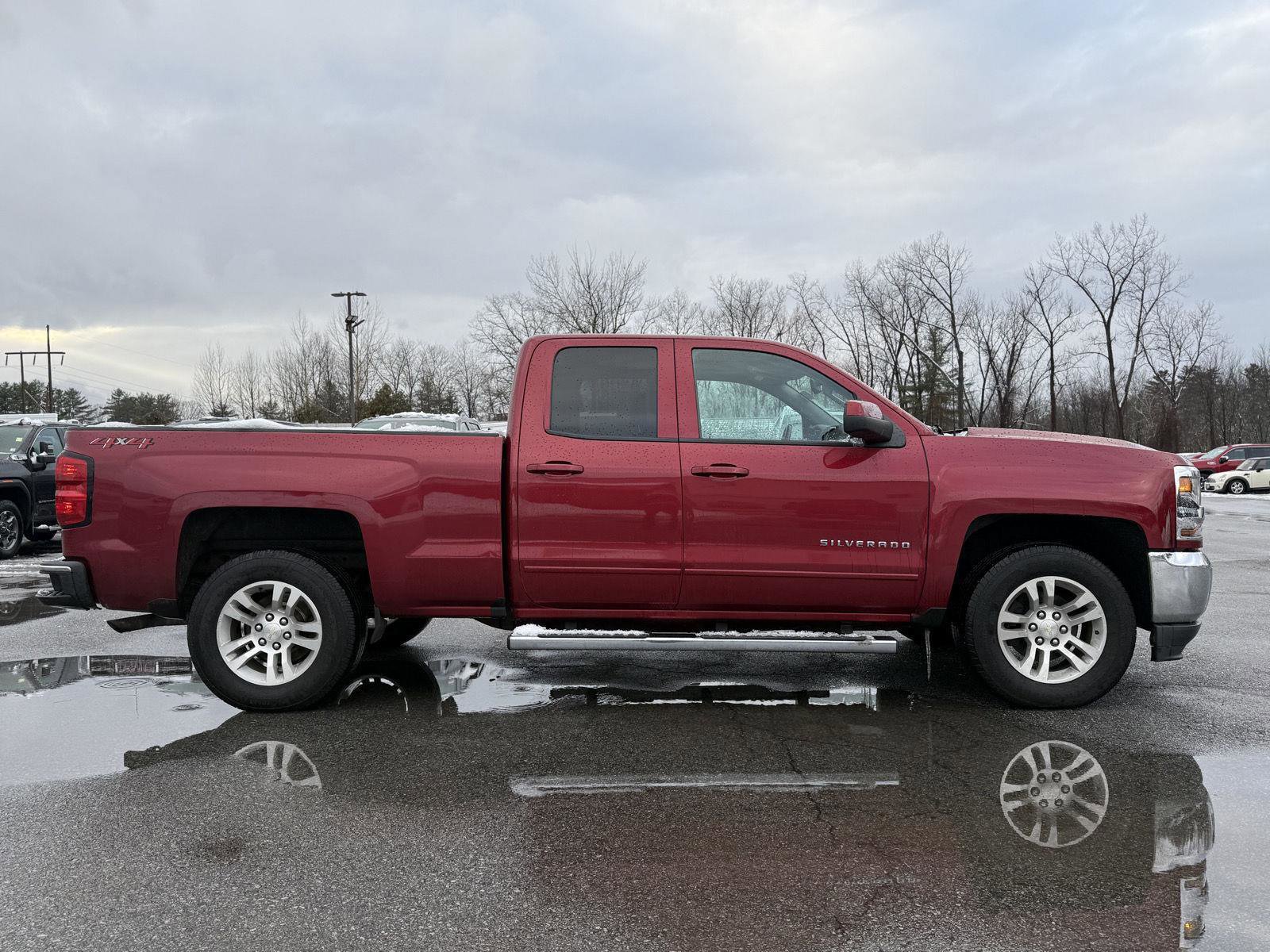 Used 2018 Chevrolet Silverado 1500 LT w/ All Star Edition image 4