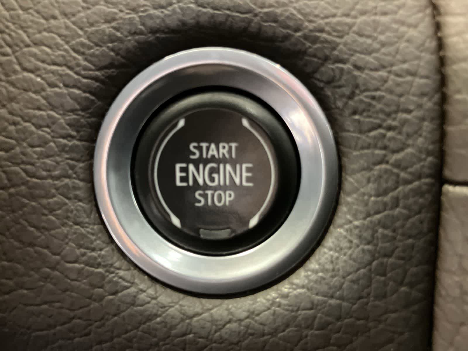 Used 2023 GMC Yukon Denali AWD/4WD image 22
