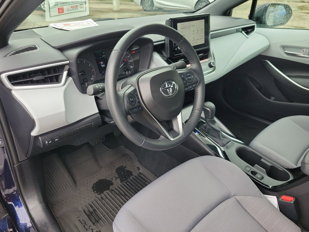 Used 2025 Toyota Corolla SE image 15