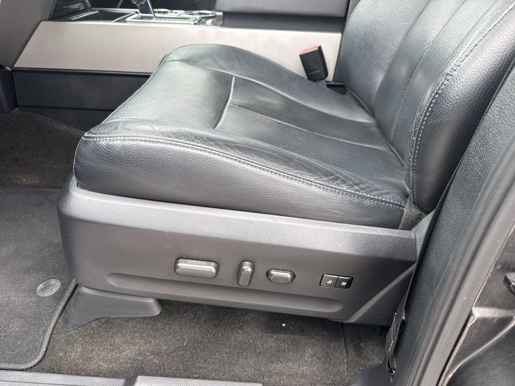 Used 2017 Ford Expedition EL Limited w/ Equipment Group 301A RWD image 13