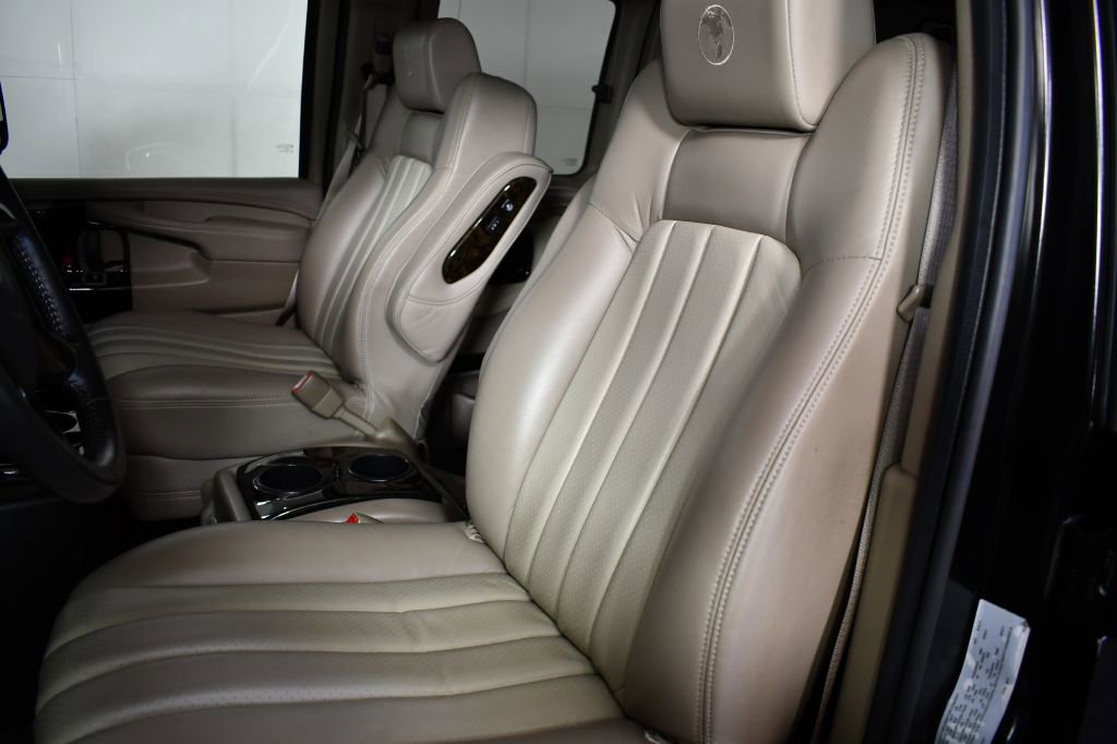 Used 2013 GMC Savana 1500 AWD image 32