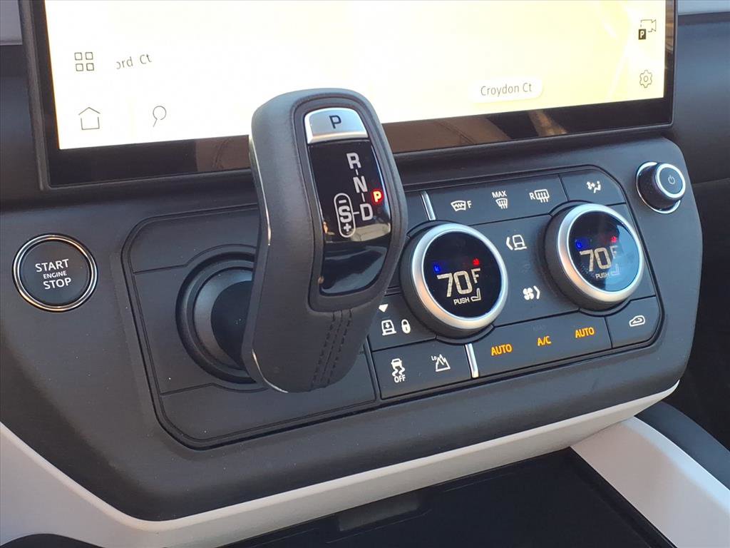 New 2026 Land Rover Defender 110 X-Dynamic SE image 13