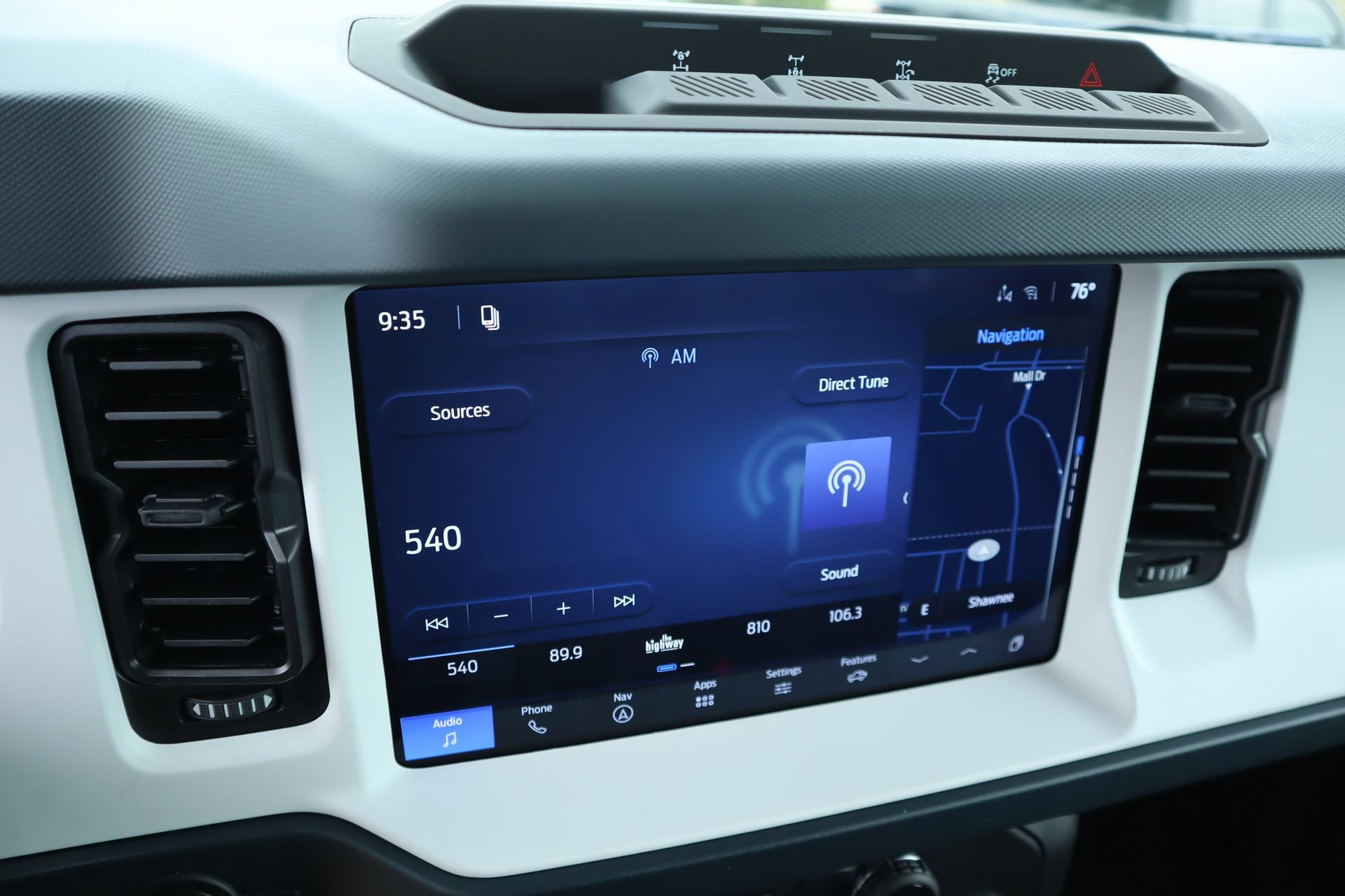 New 2026 Ford Bronco Heritage Edition AWD/4WD image 5