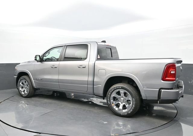 New 2026 RAM 1500 4x4 Crew Cab image 3