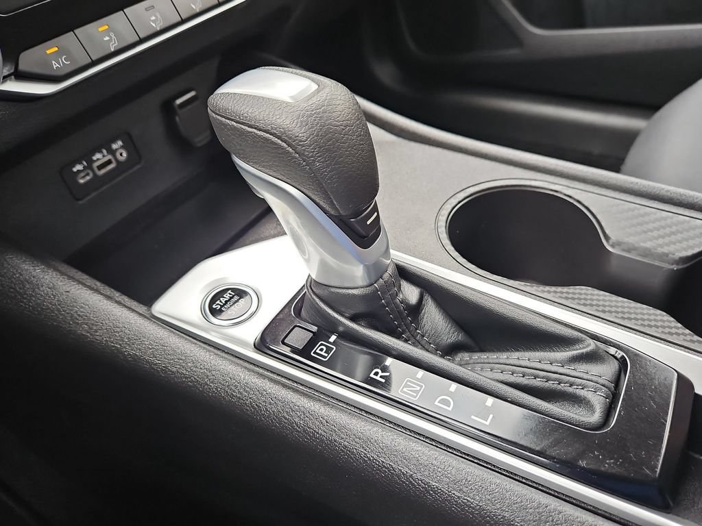 Used 2025 Nissan Altima 2.5 SV FWD image 20