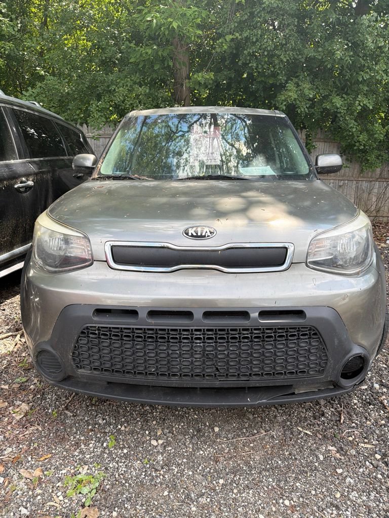 Used 2014 Kia Soul FWD image 2