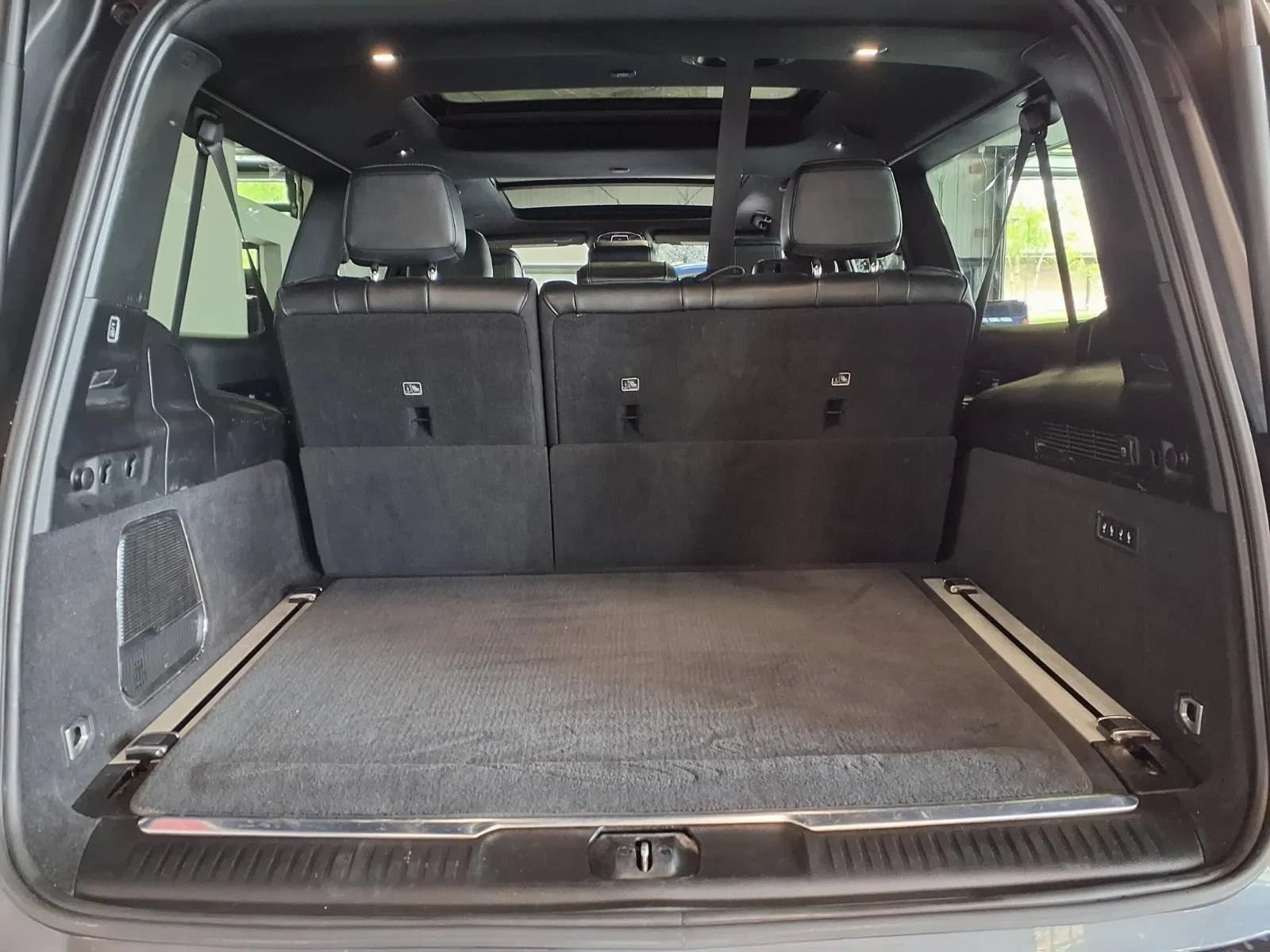 Used 2024 Jeep Grand Wagoneer L 4WD w/ Flexible Seating Group image 6