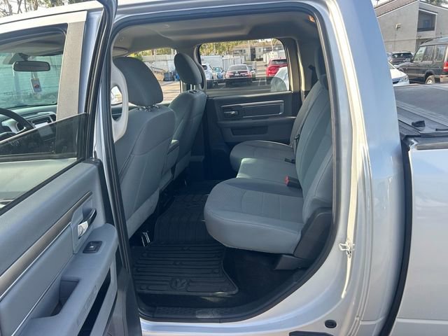 Used 2017 RAM 1500 Classic SLT RWD image 9