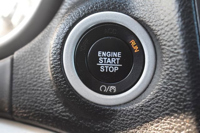 Used 2019 Dodge Journey SE w/ Premium Group image 25