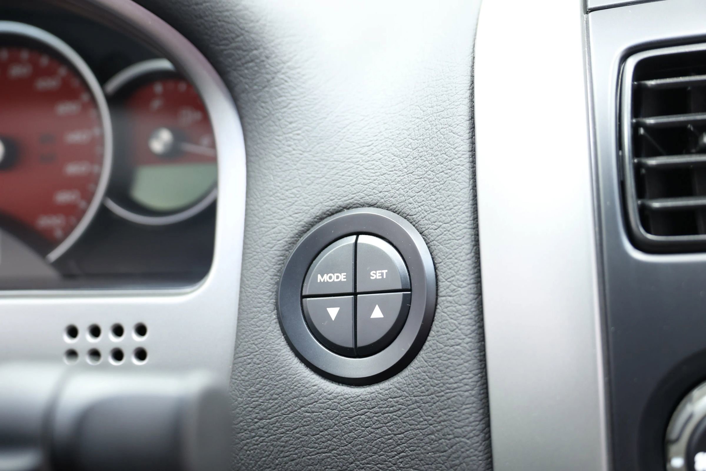 Used 2005 Pontiac GTO RWD image 32