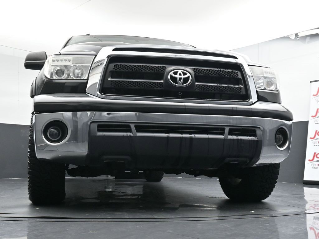 Used 2011 Toyota Tundra 4x4 CrewMax image 37