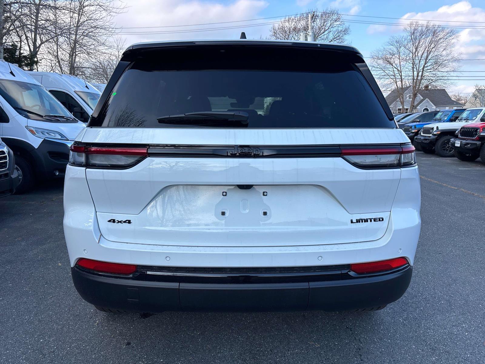 New 2025 Jeep Grand Cherokee Limited w/ Black Appearance Package image 3