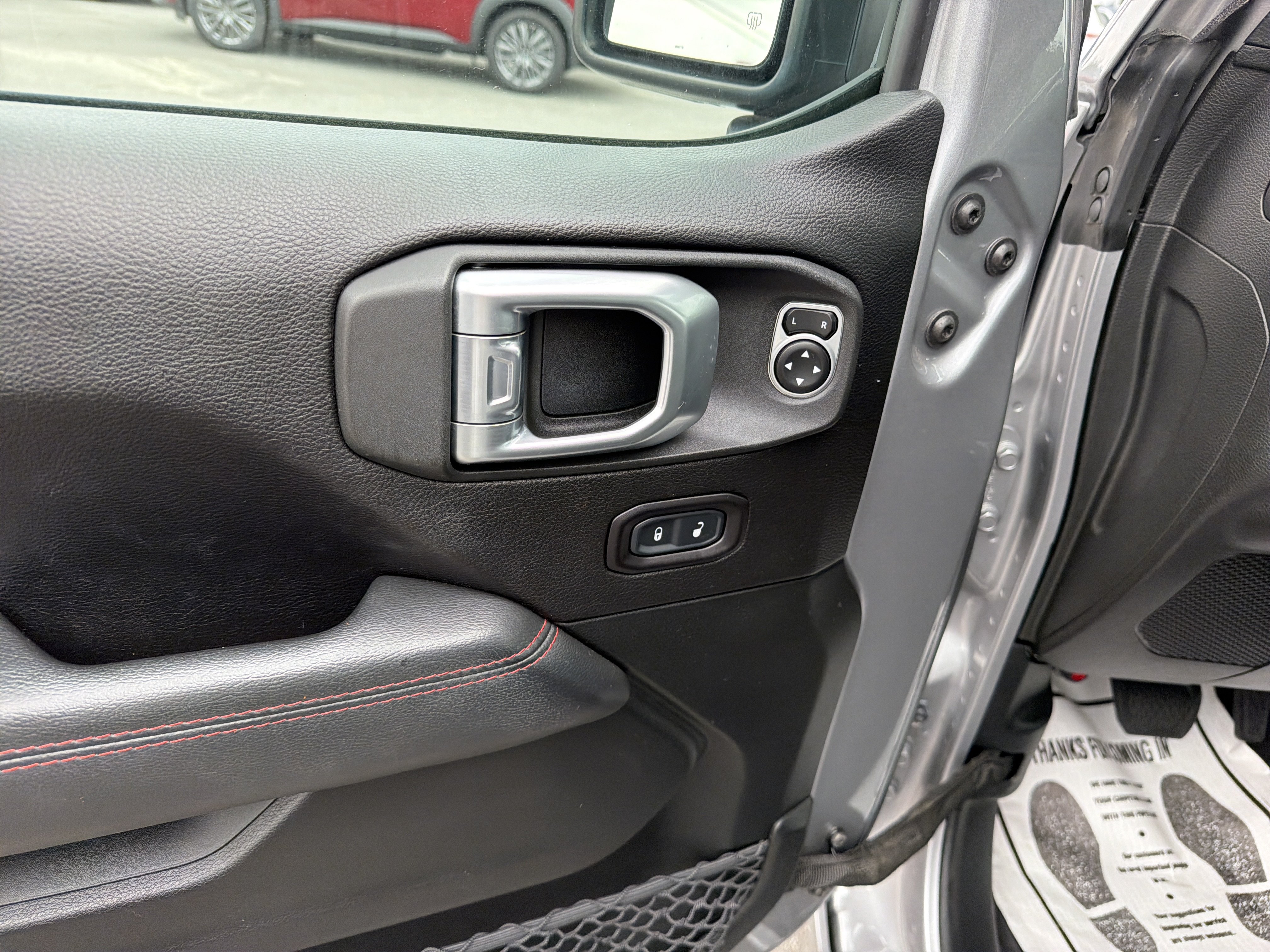 Used 2020 Jeep Gladiator Rubicon AWD/4WD image 17