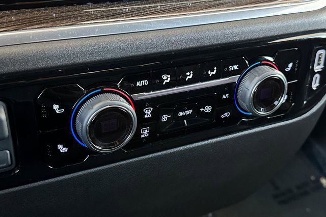 Used 2025 Chevrolet Silverado 2500 LT w/ Convenience Package image 28