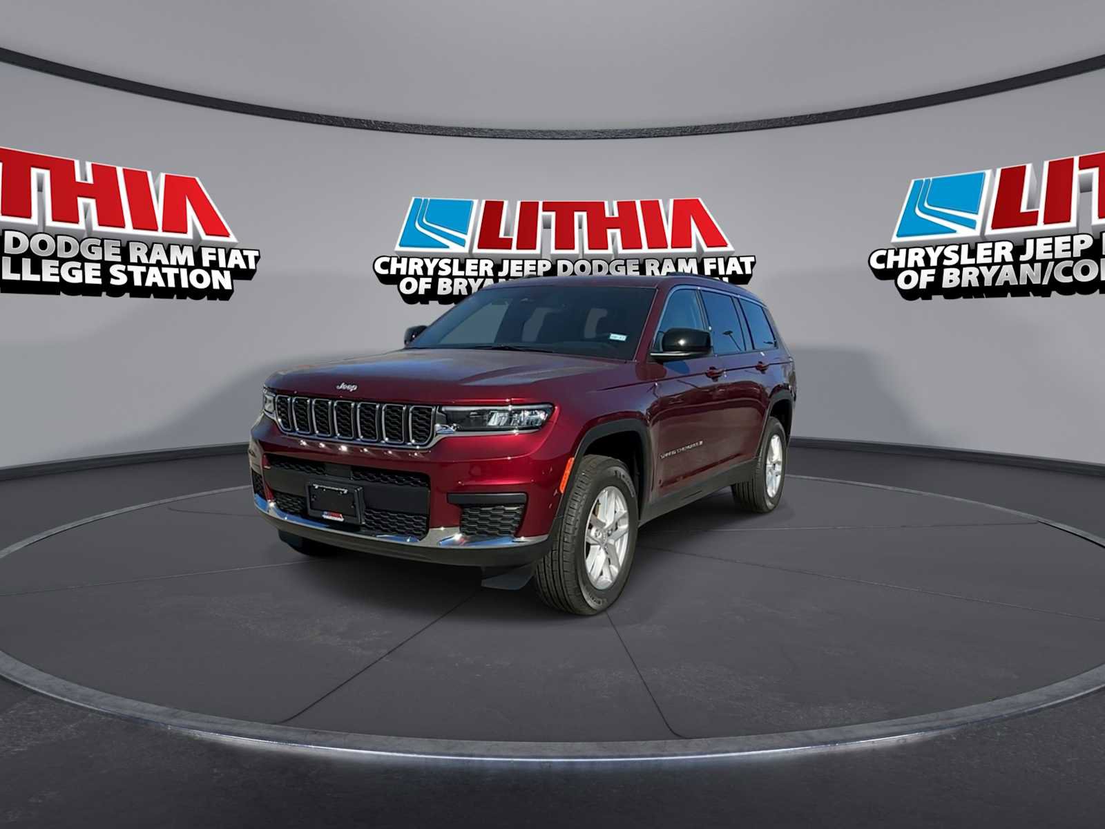 Used 2025 Jeep Grand Cherokee L Laredo w/ Luxury Tech Group I AWD/4WD image 3