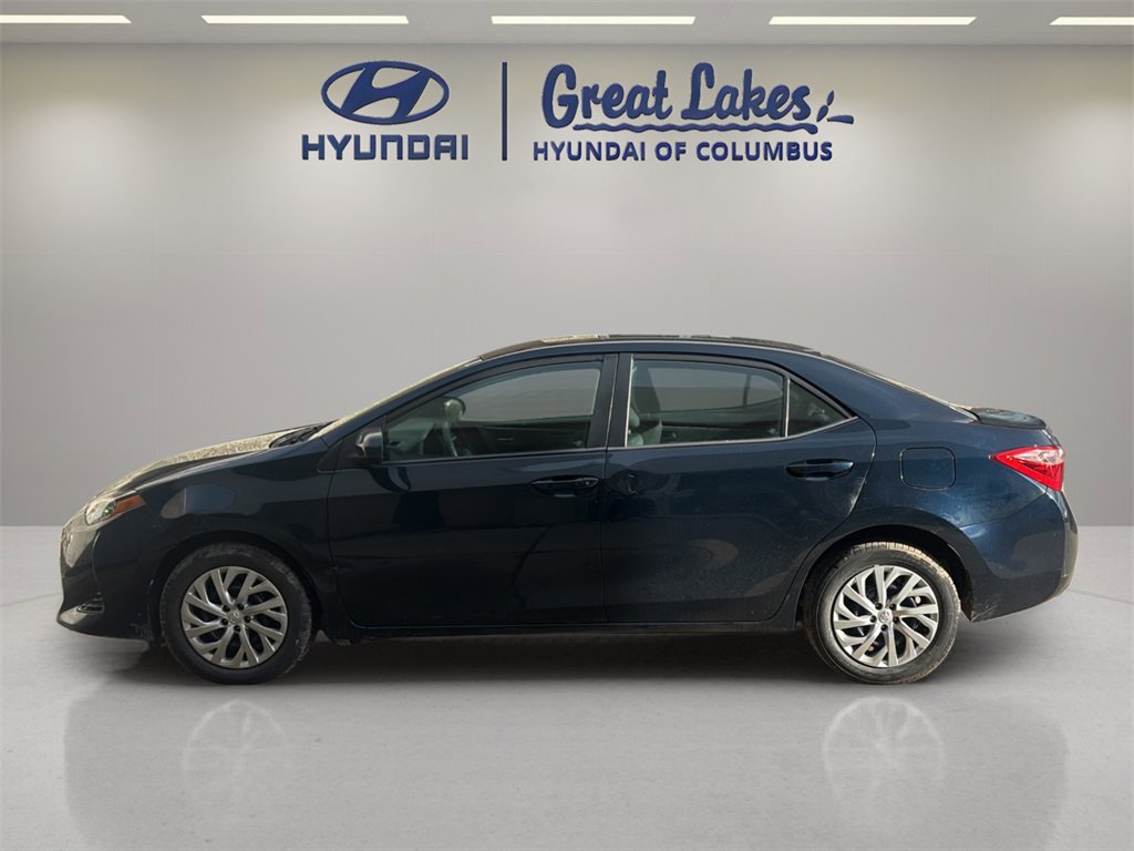 Used 2019 Toyota Corolla LE image 2
