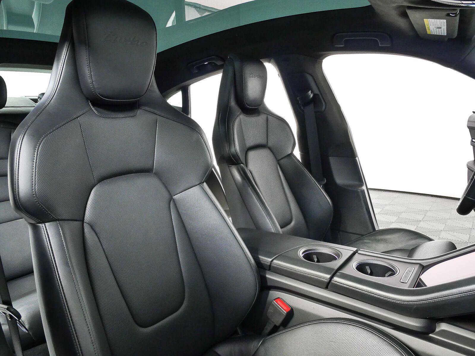 Certified 2020 Porsche Taycan Turbo AWD/4WD image 25