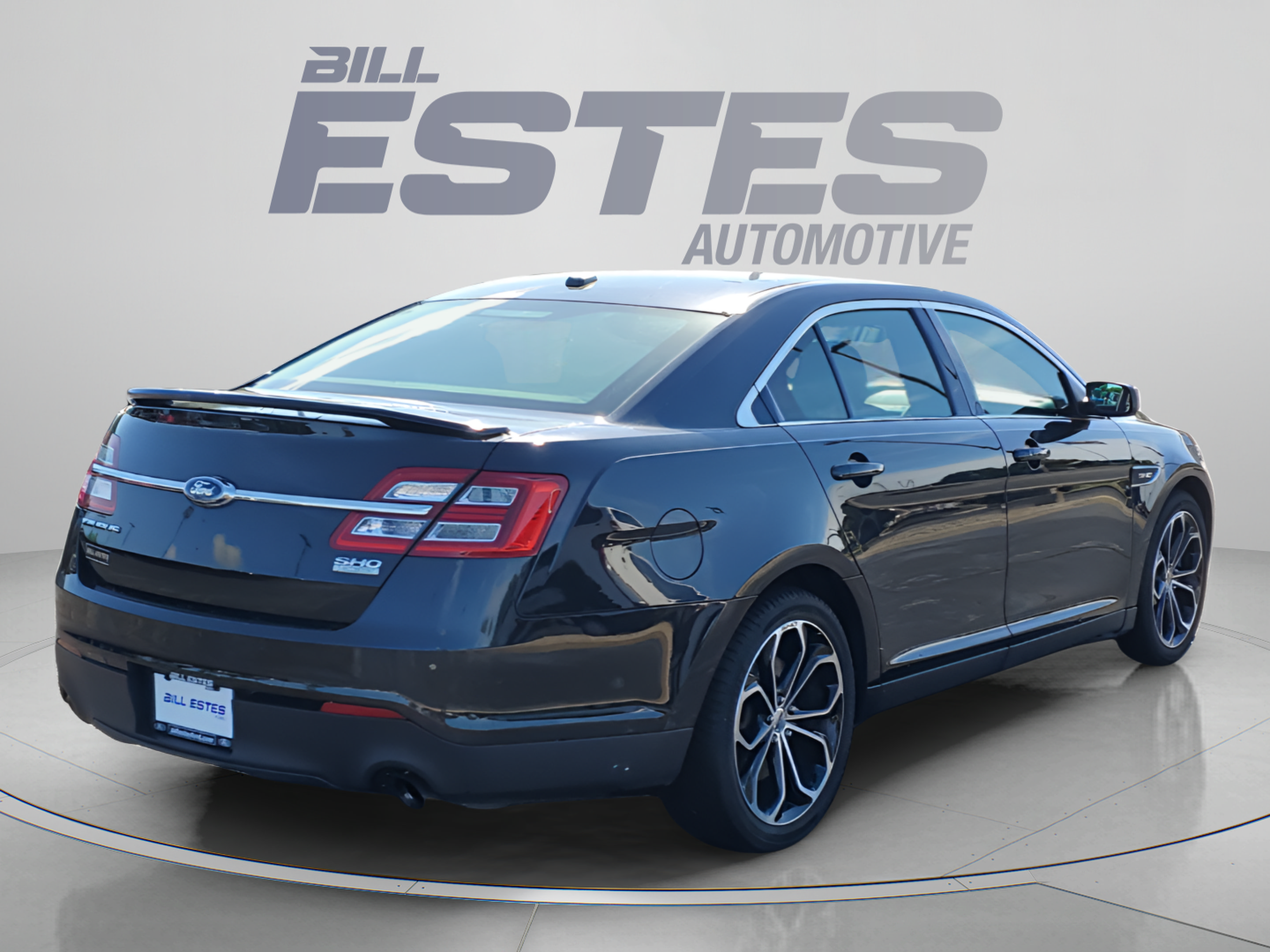 Used 2015 Ford Taurus SHO w/ Equipment Group 401A AWD/4WD image 4