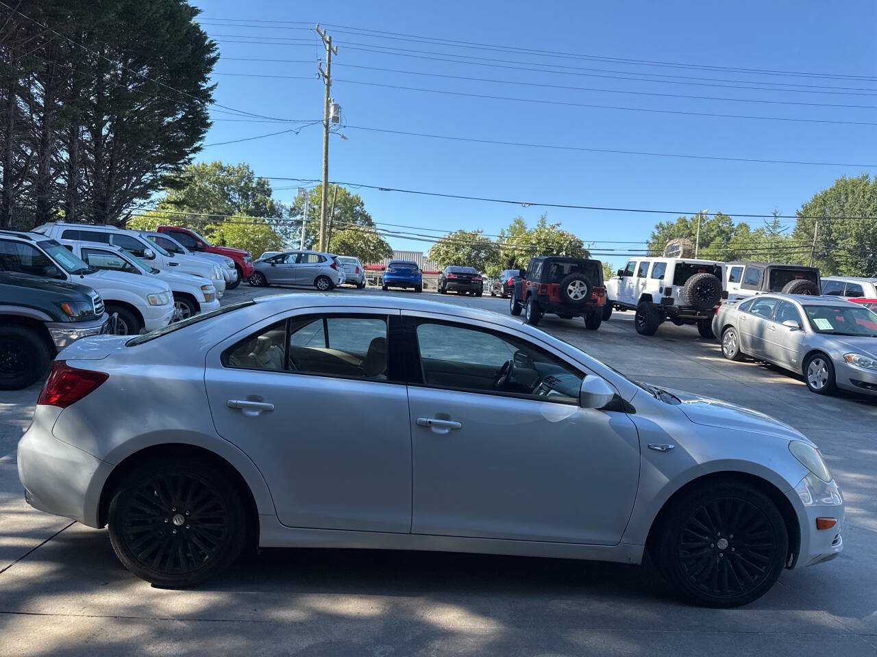 Used 2012 Suzuki Kizashi SE FWD image 7