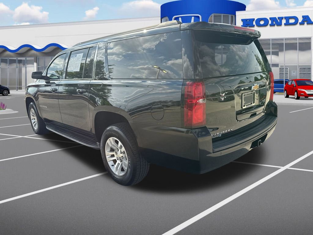 Used 2018 Chevrolet Suburban LT RWD image 6