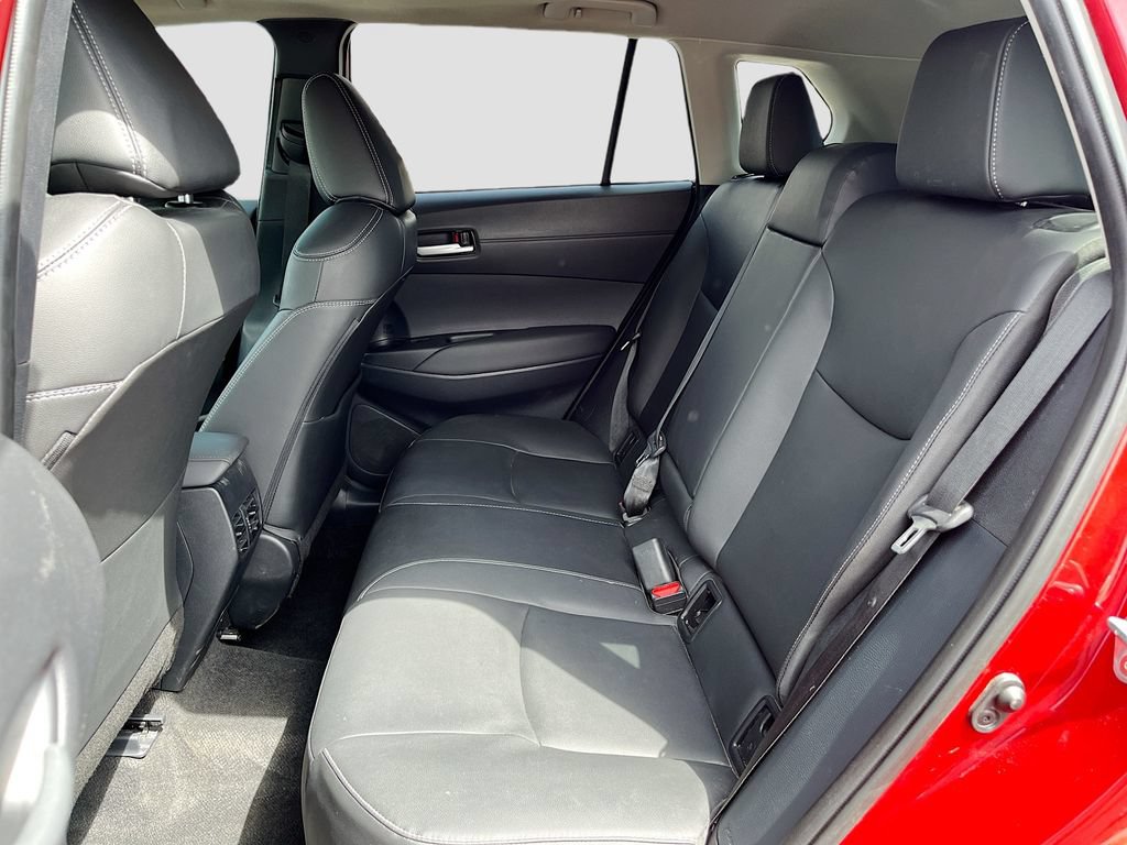 Used 2024 Toyota Corolla Cross XLE w/ Convenience Package FWD image 24