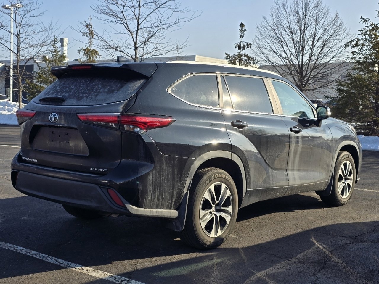 Used 2023 Toyota Highlander XLE image 7