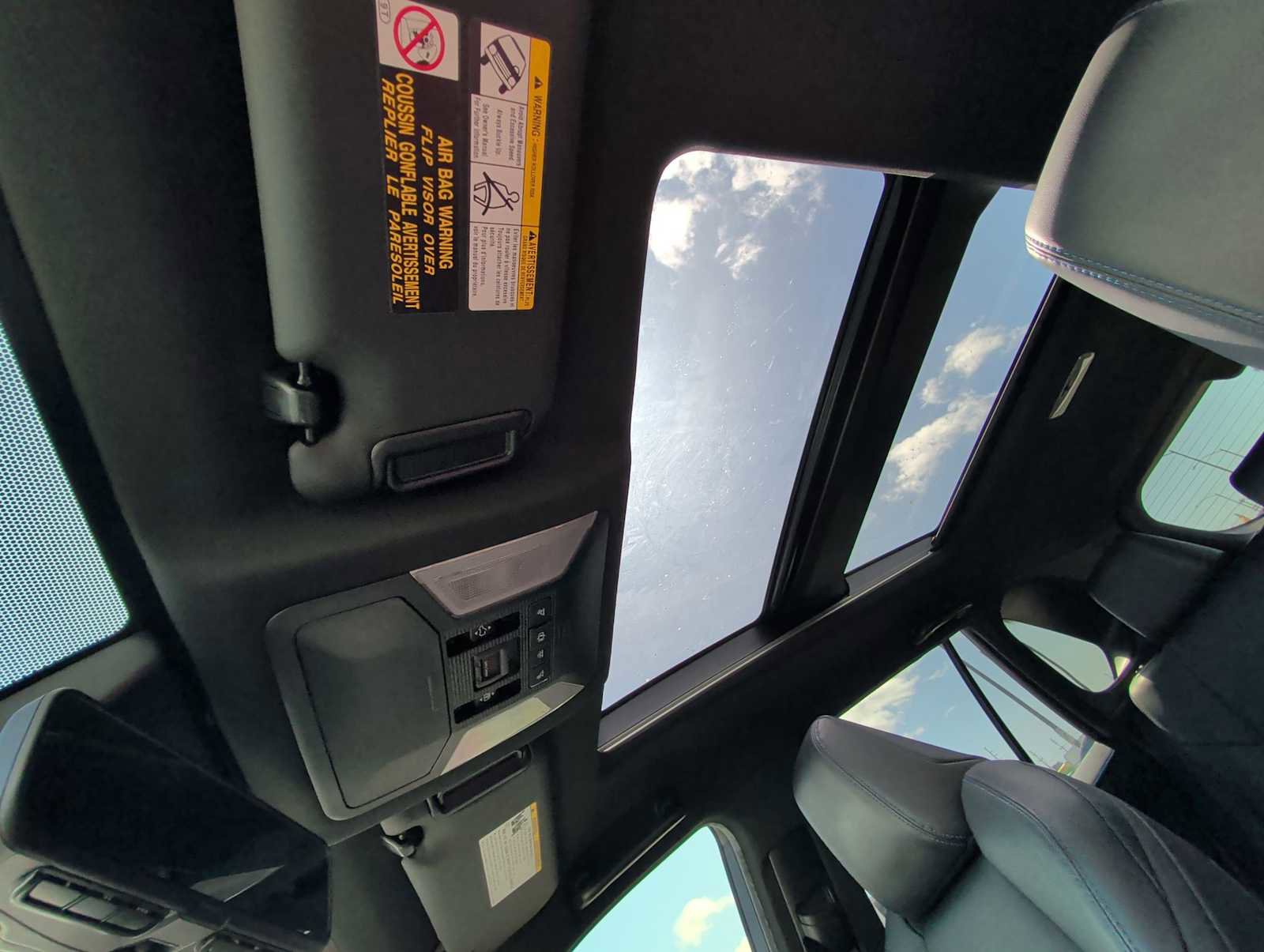 Used 2019 Toyota RAV4 XSE image 16