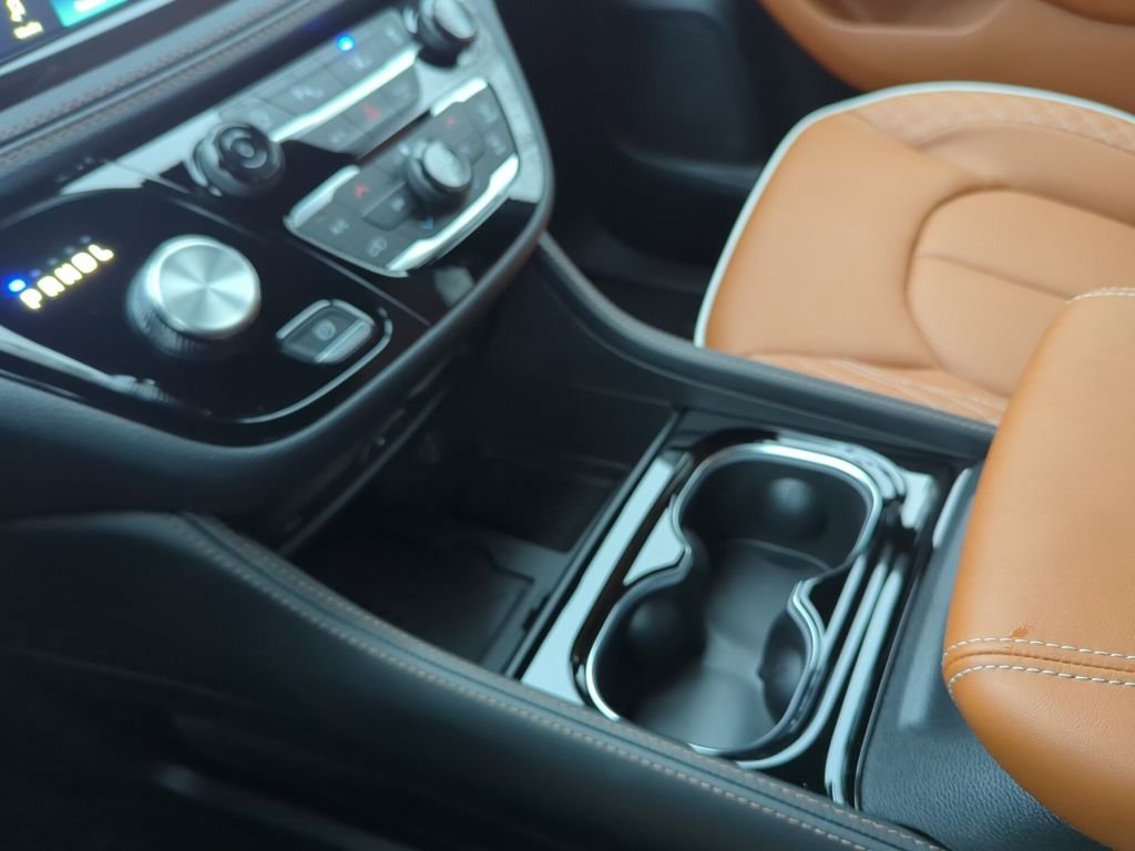 New 2026 Chrysler Pacifica Pinnacle w/ Trailer Tow Group image 21