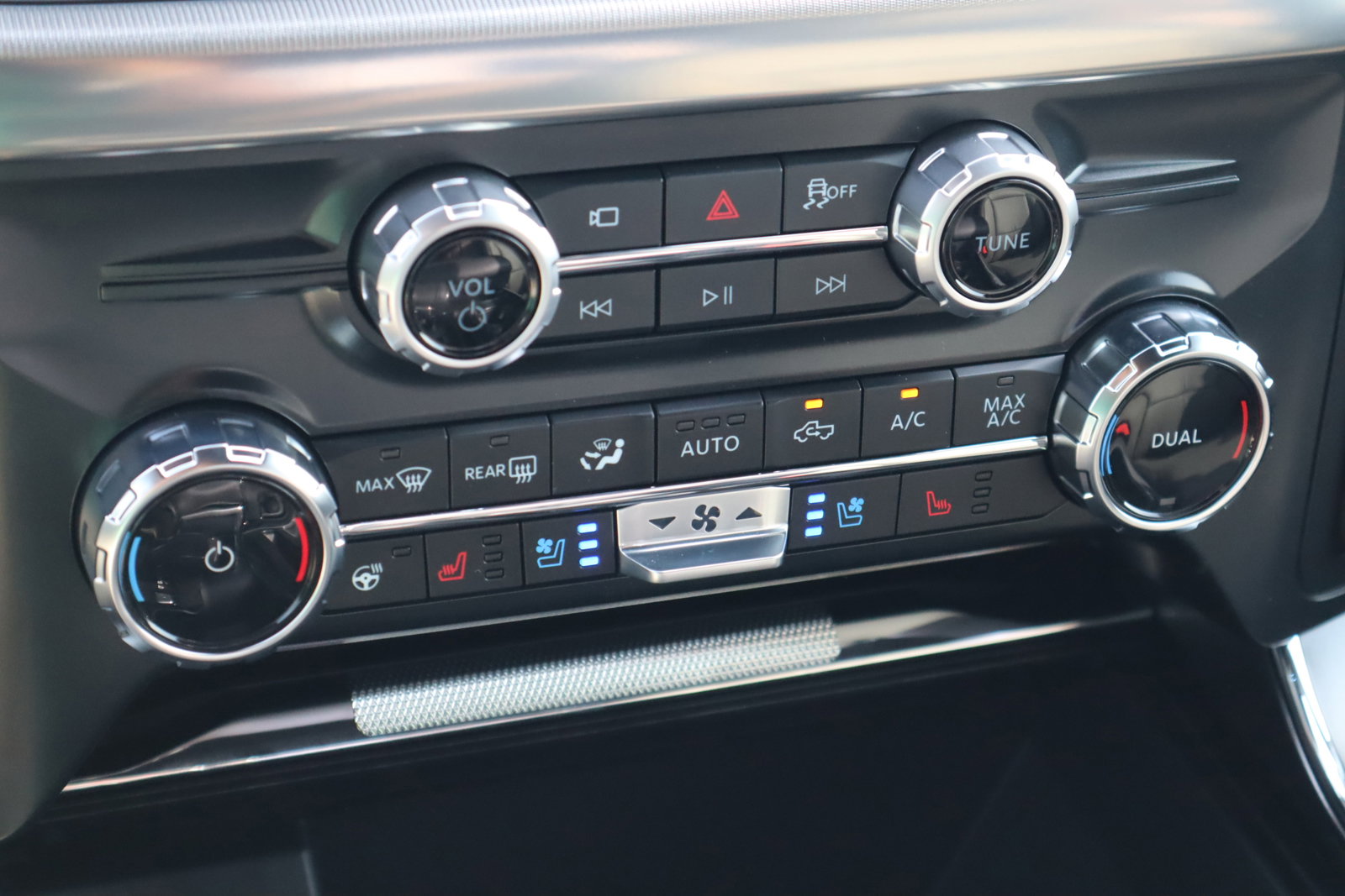 New 2025 Ford F150 Lariat w/ Equipment Group 501A Mid image 27