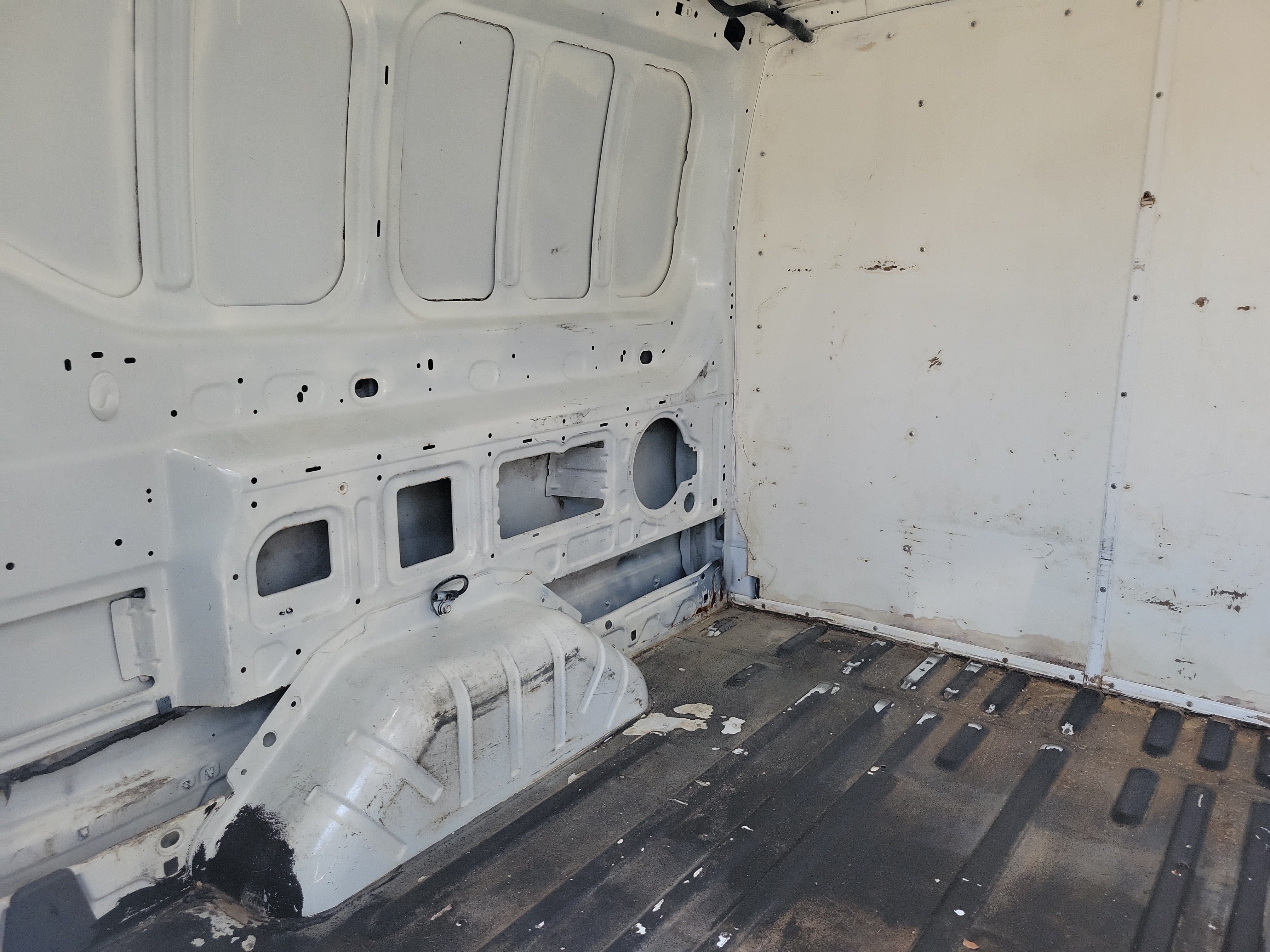 Used 2020 Ford Transit 250 Low Roof RWD image 6