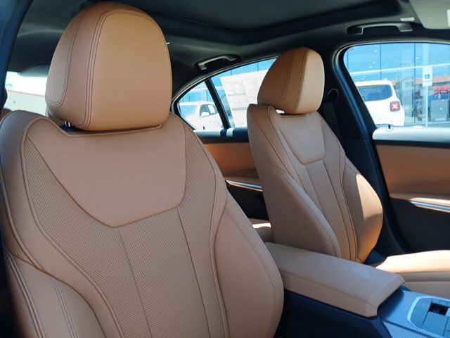 New 2026 BMW 330i Sedan w/ M Sport Package RWD image 19