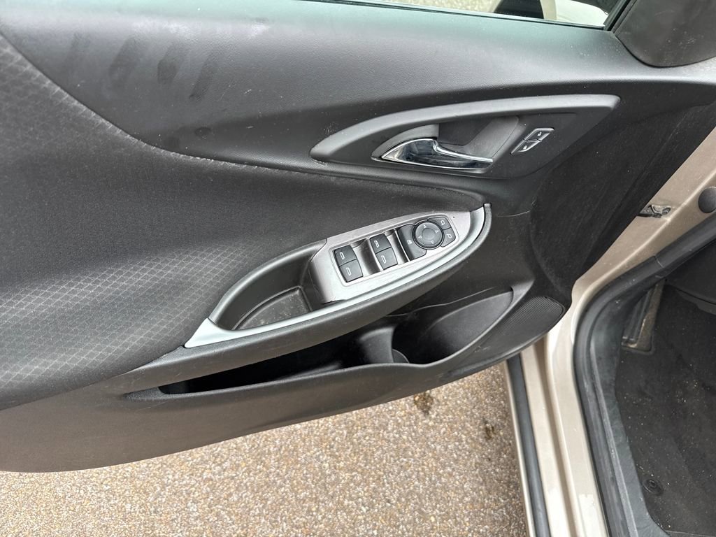 Used 2024 Chevrolet Malibu LT image 19