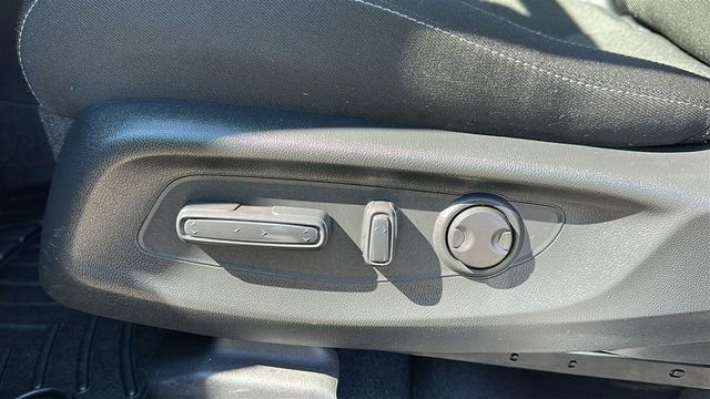 Used 2023 Honda CR-V EX image 10