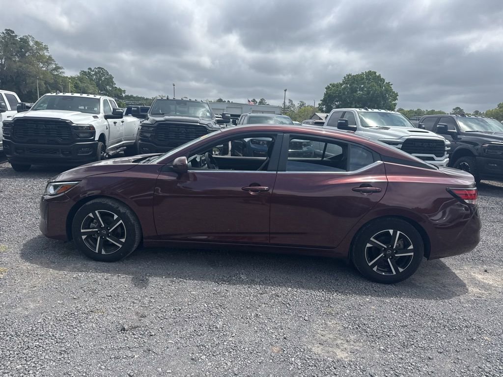Used 2025 Nissan Sentra SV image 2