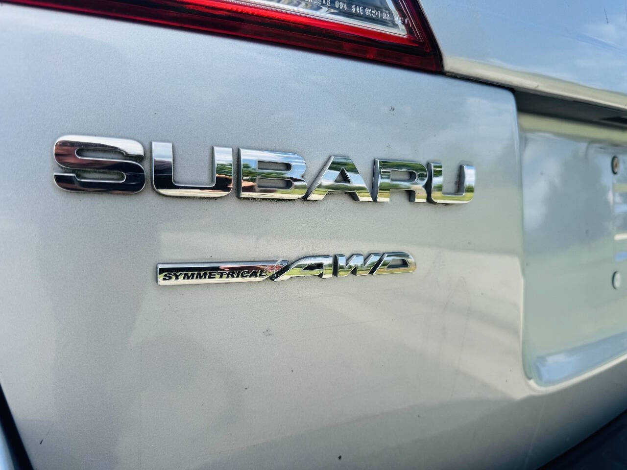 Used 2012 Subaru Outback 2.5i Premium AWD/4WD image 6