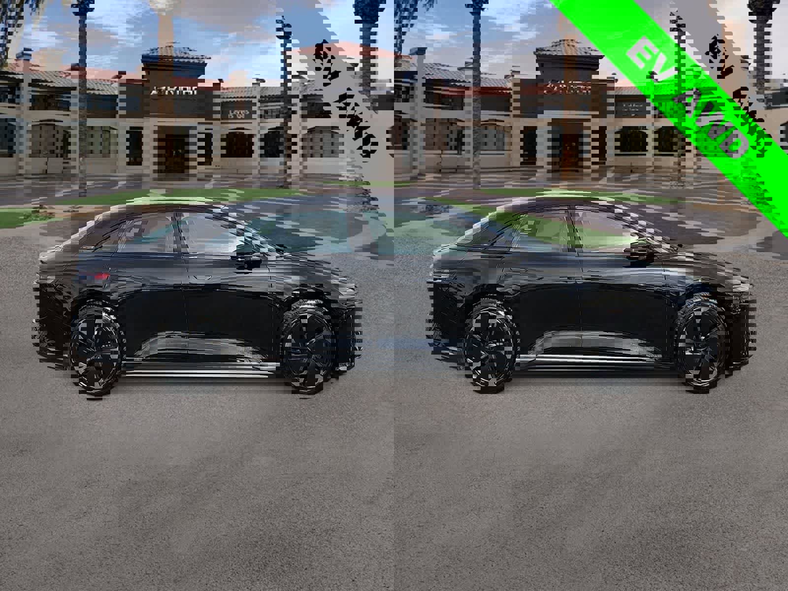 Used 2024 Lucid Air Touring image 9