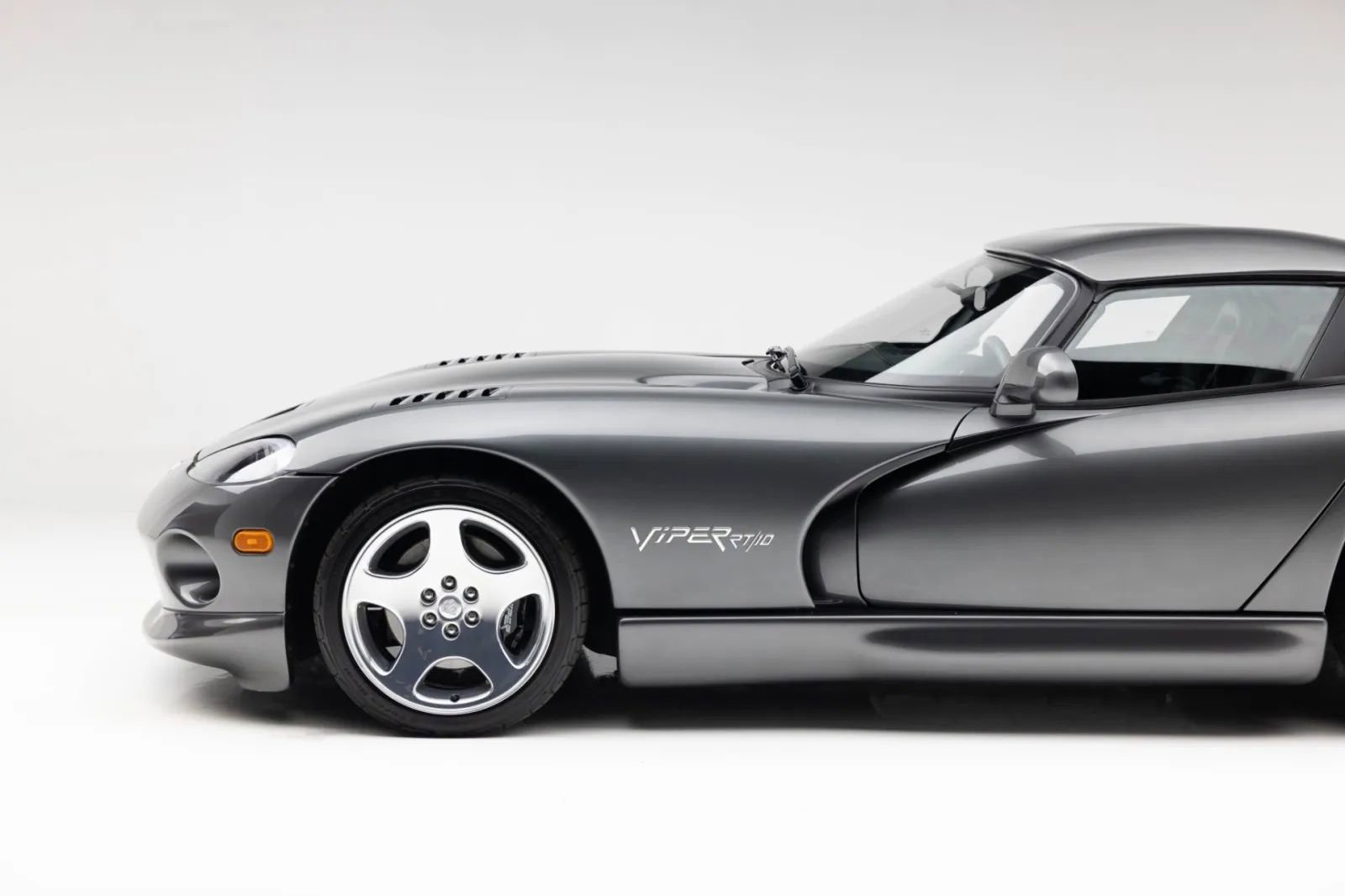 Used 2002 Dodge Viper RT/10 RWD image 33
