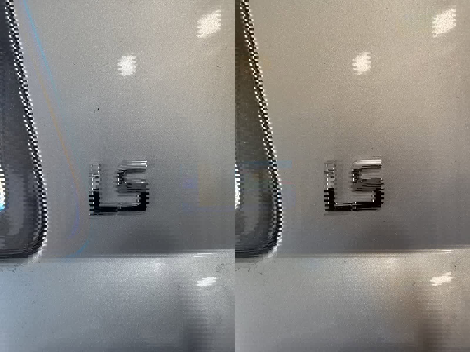 Used 2015 Chevrolet Tahoe LS RWD image 16