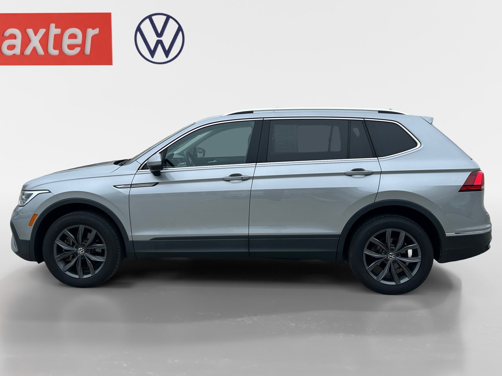Certified 2022 Volkswagen Tiguan SE AWD/4WD image 11