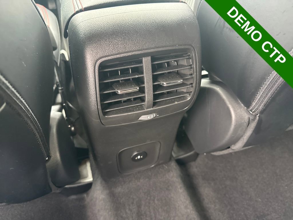 Used 2025 Ford Escape ST-Line Select image 14