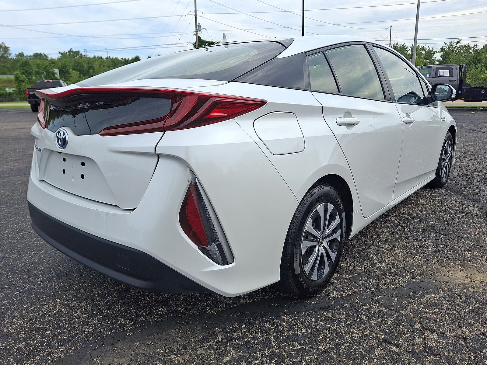 Used 2021 Toyota Prius Prime LE FWD image 25