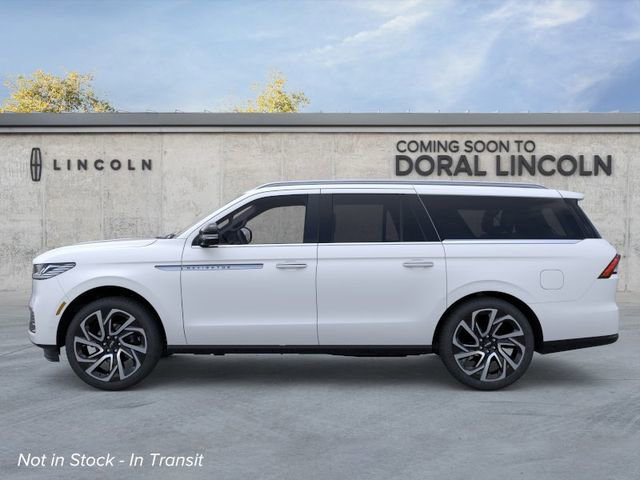 New 2026 Lincoln Navigator L Reserve AWD/4WD image 3