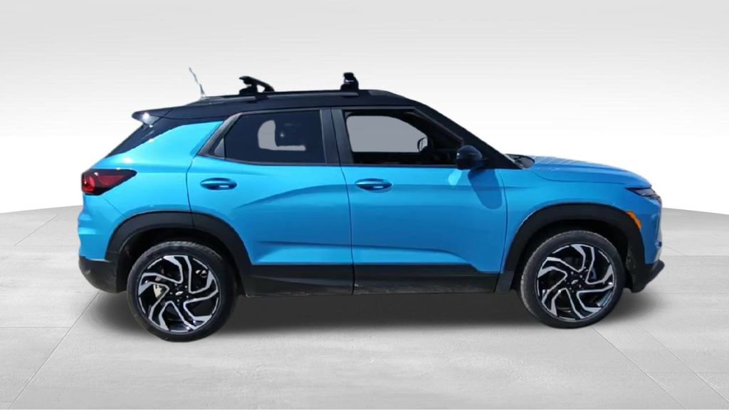 New 2025 Chevrolet TrailBlazer RS w/ Convenience Package image 9