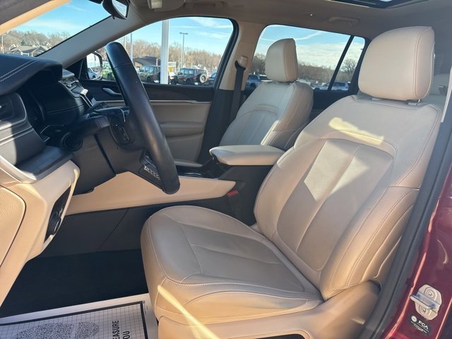 Used 2021 Jeep Grand Cherokee L Limited w/ MOPAR Finishing Package image 11